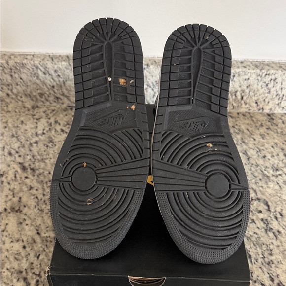 Jordan High-Top Sneakers in Black and White Patent - Picture 5 of 5